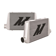 Mishimoto Universal Intercooler G-Line, Black & Silver